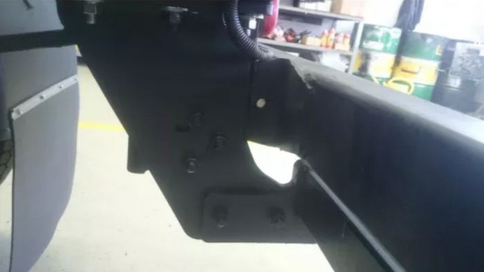 Carlig remorcare Mitsubishi Canter platforma fabricat dupa 1993 marca Autohak [12]