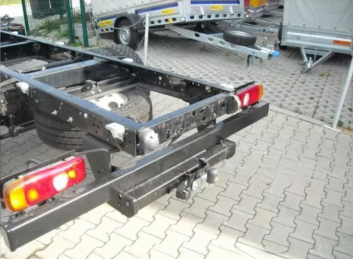Carlig remorcare Mitsubishi Canter platforma fabricat dupa 1993 marca Autohak [4]