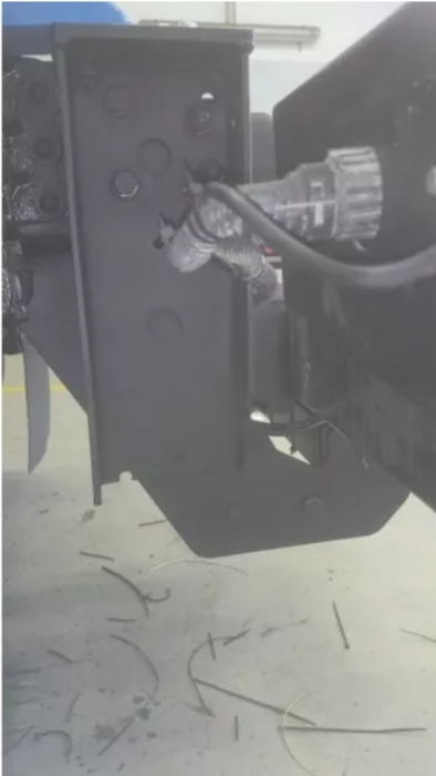 Carlig remorcare Mitsubishi Canter platforma fabricat dupa 1993 marca Autohak [7]