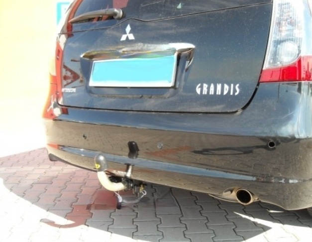 Carlig remorcare Mitsubishi Grandis dupa 2004 demontabil automat cu maneta marca Autohak [5]