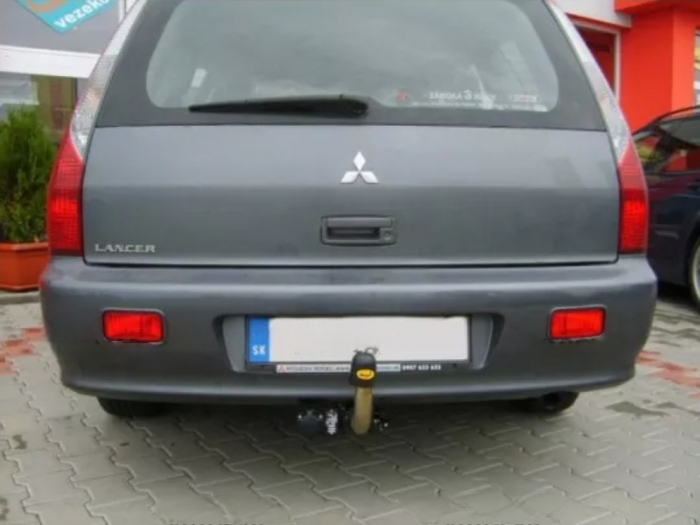 Carlig remorcare Mitsubishi Lancer combi 2003 - 2008 demontabil automat cu maneta [4]