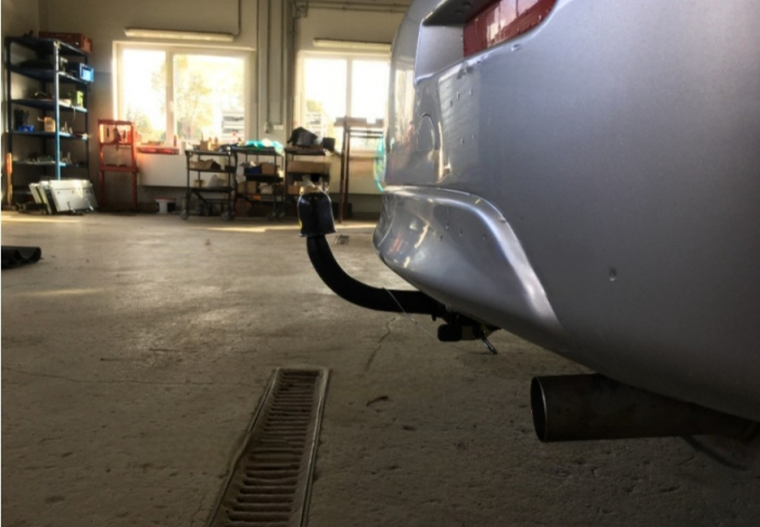 Carlig remorcare Mitsubishi Lancer dupa 2008 demontabil automat cu maneta marca Autohak [4]