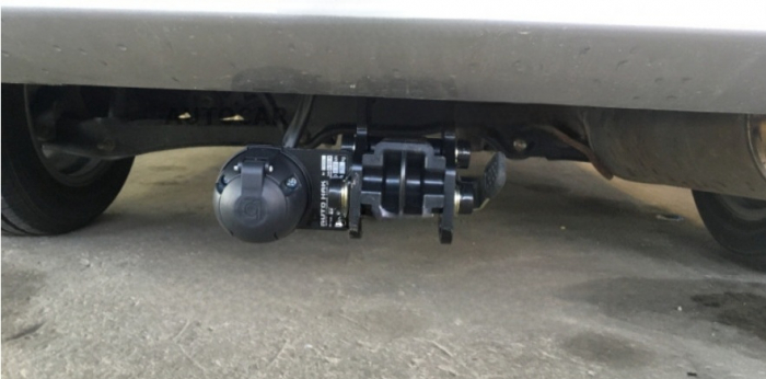 Carlig remorcare Mitsubishi Lancer dupa 2008 demontabil automat cu maneta marca Autohak [3]