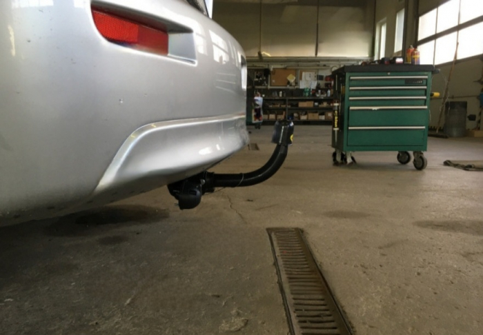 Carlig remorcare Mitsubishi Lancer dupa 2008 demontabil automat cu maneta marca Autohak [5]