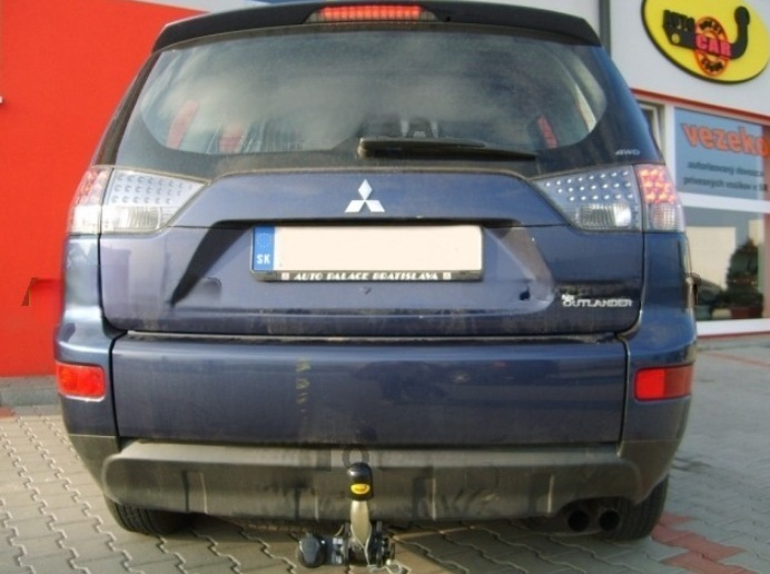 Carlig remorcare Mitsubishi Outlander 2007 - 2012 demontabil automat cu maneta marca Autohak [11]