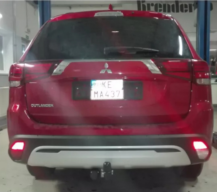 Carlig remorcare Mitsubishi Outlander dupa 2012 marca Autohak [10]