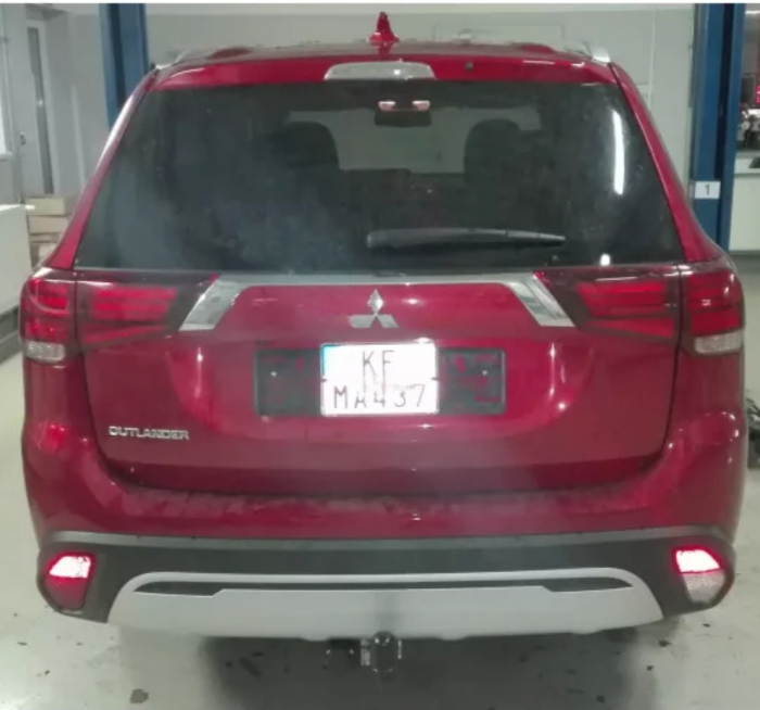 Carlig remorcare Mitsubishi Outlander dupa 2012 marca Autohak [9]