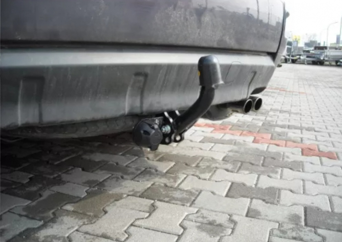 Carlig remorcare Mitsubishi Outlander SUV dupa 2007 marca Autohak [12]
