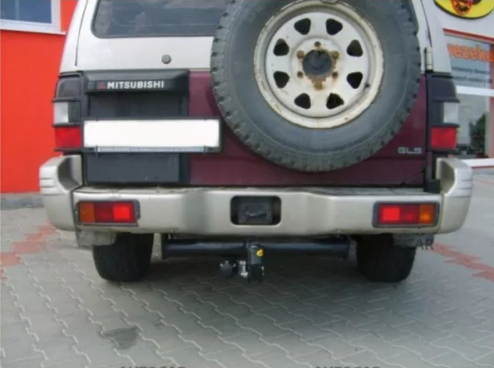 Carlig remorcare Mitsubishi Pajero 3/5 usi 1991-2002 marca Autohak [3]