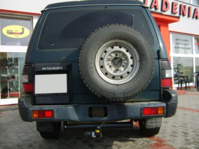 Carlig remorcare Mitsubishi Pajero 3/5 usi 1991-2002 marca Autohak [8]