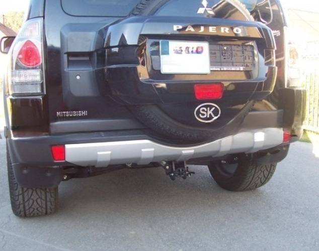 Carlig remorcare Mitsubishi Pajero 3/5 usi dupa 2007 demontabil automat cu maneta marca Autohak [3]