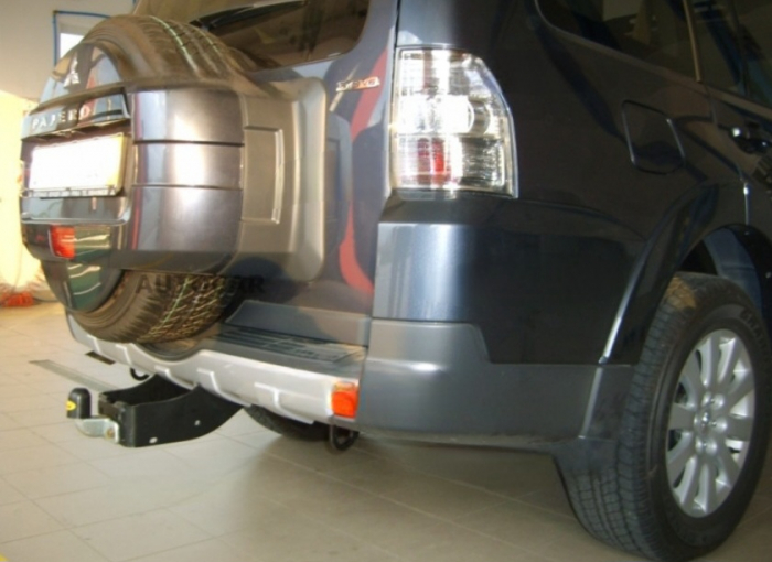 Carlig remorcare Mitsubishi Pajero 3/5 usi dupa 2007 marca Autohak [5]