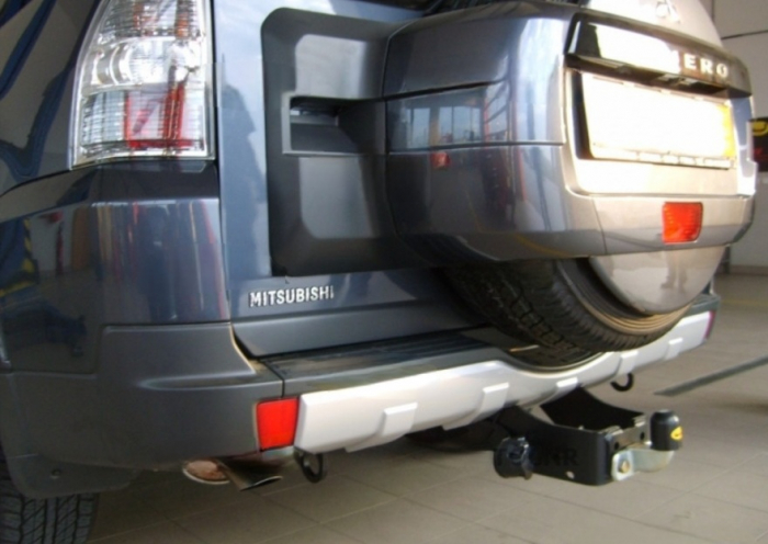 Carlig remorcare Mitsubishi Pajero 3/5 usi dupa 2007 marca Autohak [10]