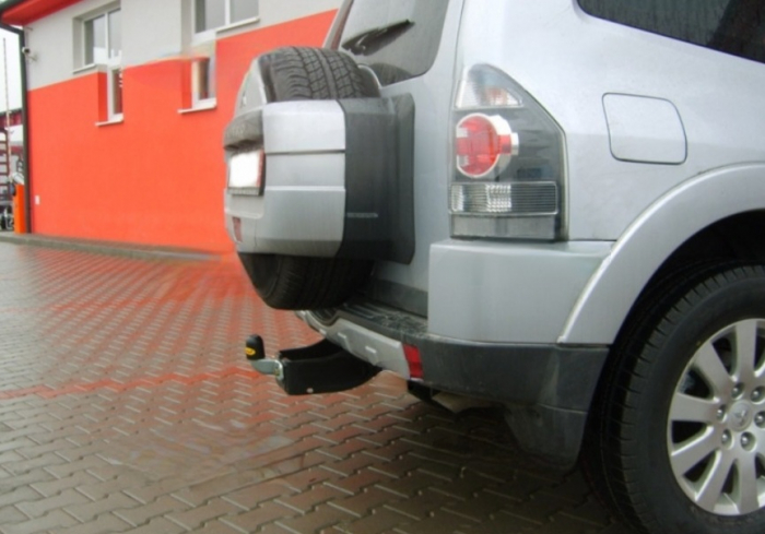 Carlig remorcare Mitsubishi Pajero 3/5 usi dupa 2007 marca Autohak [8]