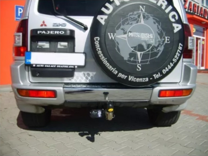 Carlig remorcare Mitsubishi Pajero 5 usi 2000 - 2006 demontabil automat cu maneta [4]