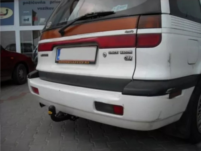 Carlig remorcare Mitsubishi Space Wagon fabricat intre 1992 - 1998 marca Autohak [2]