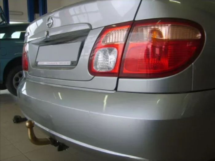 Carlig remorcare Nissan Almera 4 usi 2000 - 2006 demontabil automat cu maneta [3]