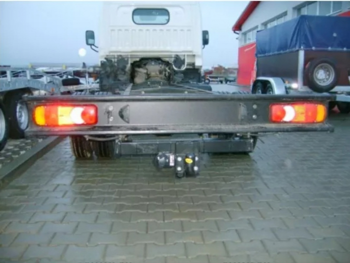 Carlig remorcare Nissan Cabstar E dupa 2000 marca Autohak [5]