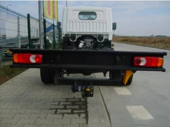Carlig remorcare Nissan Cabstar E dupa 2000 marca Autohak [8]
