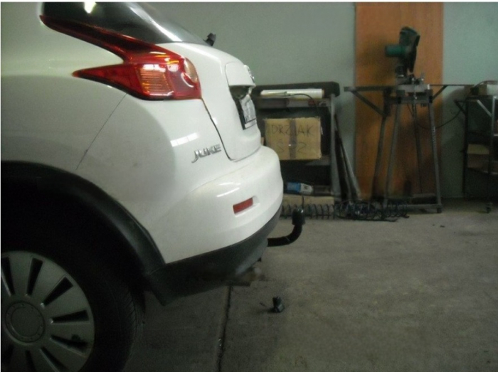 Carlig remorcare Nissan Juke tractiune fata dupa 2010 demontabil automat cu maneta marca Autohak [4]