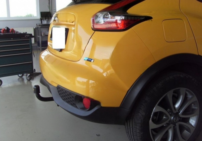 Carlig remorcare Nissan Juke tractiune fata dupa 2010 demontabil automat cu maneta marca Autohak [12]