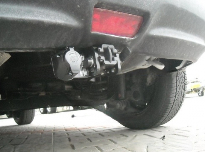 Carlig remorcare Nissan Juke tractiune fata dupa 2010 demontabil automat cu maneta marca Autohak [10]