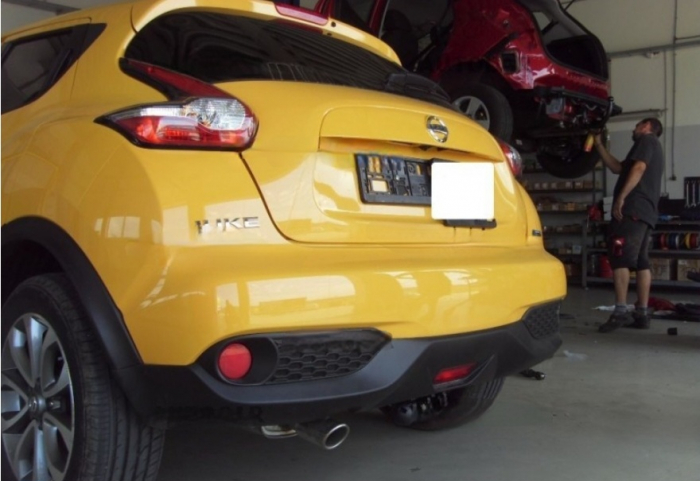 Carlig remorcare Nissan Juke tractiune fata dupa 2010 demontabil automat cu maneta marca Autohak [2]
