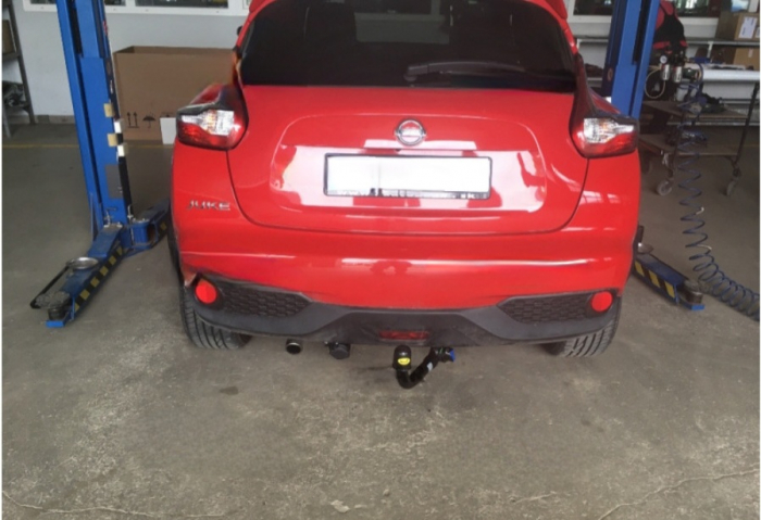 Carlig remorcare Nissan Juke tractiune fata dupa 2010 demontabil automat vertical marca Autohak [4]