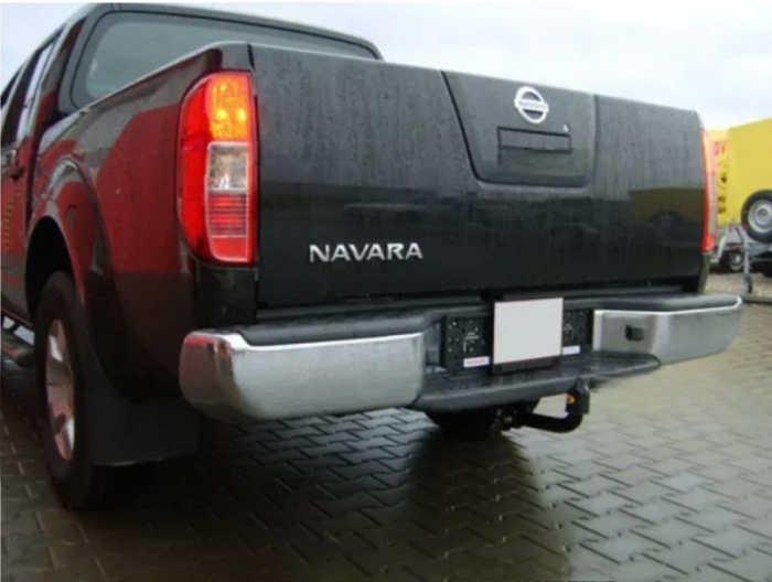 Carlig remorcare Nissan Navara cu scara fabricat intre 2005 - 2015 marca Autohak [2]