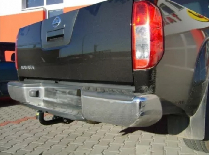Carlig remorcare Nissan Navara cu scara fabricat intre 2005 - 2015 marca Autohak [6]