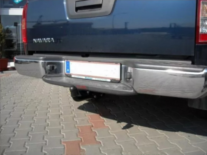 Carlig remorcare Nissan Navara cu scara fabricat intre 2005 - 2015 marca Autohak [7]