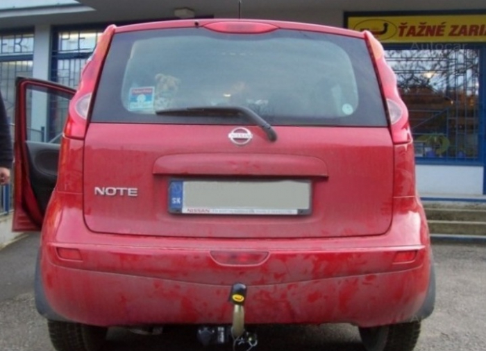 Carlig remorcare Nissan Note 2006 - 2013 demontabil automat cu maneta marca Autohak [9]