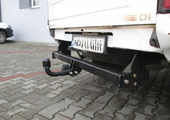 Carlig remorcare Nissan NP300 fabricat dupa 2008 marca Autohak [10]