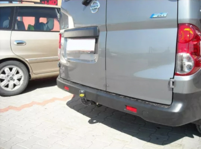 Carlig remorcare Nissan NV200 fabricat dupa 2009 marca Autohak [2]