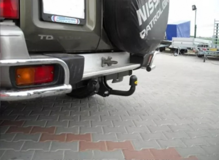 Carlig remorcare Nissan Patrol fabricat intre 1998 - 2004 marca Autohak [5]