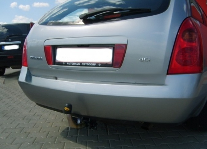 Carlig remorcare Nissan Primera combi dupa 2002 demontabil automat cu maneta marca Autohak [3]