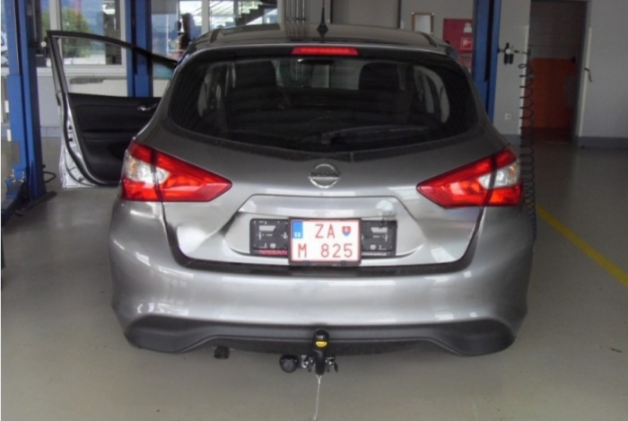 Carlig remorcare Nissan Pulsar dupa 2014 demontabil automat cu maneta marca Autohak [4]