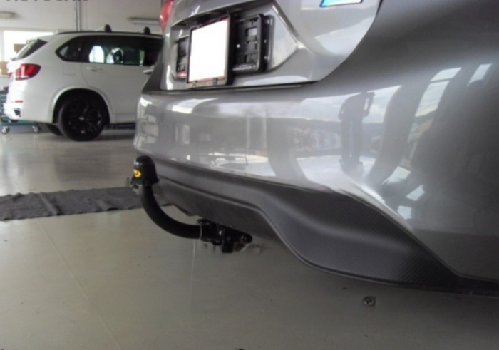 Carlig remorcare Nissan Pulsar dupa 2014 demontabil automat cu maneta marca Autohak [2]