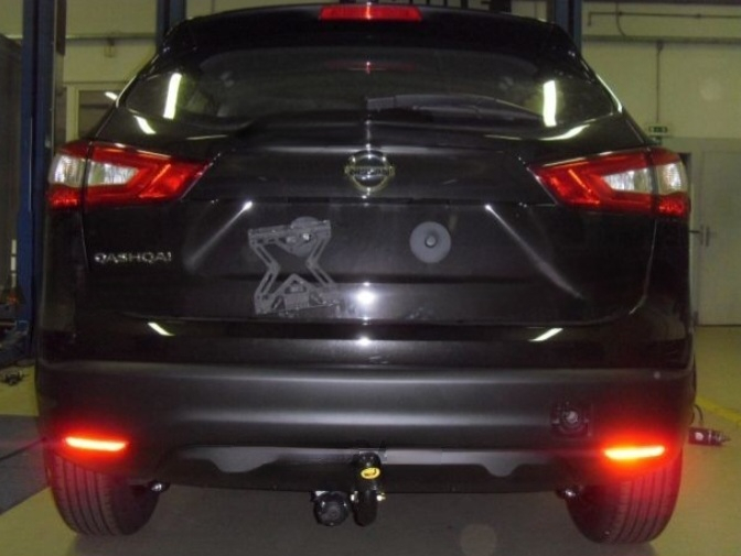 Carlig remorcare Nissan Qashqai fabricat intre 2014 - 2018 marca Autohak [3]