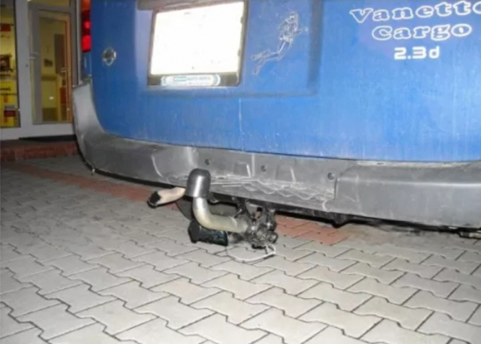 Carlig remorcare Nissan Vanette Cargo (C23M/C) 1995 - 2002 demontabil automat cu maneta [2]
