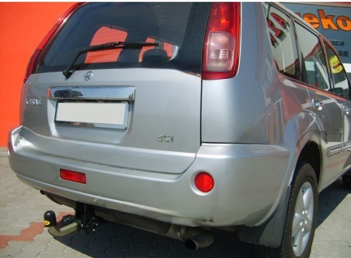 Carlig remorcare Nissan X-Trail T30 2001 - 2007 demontabil automat cu maneta marca Autohak [6]