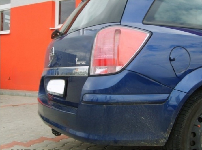 Carlig remorcare Opel Astra H combi 2004 - 2011 demontabil automat cu maneta marca Autohak [2]