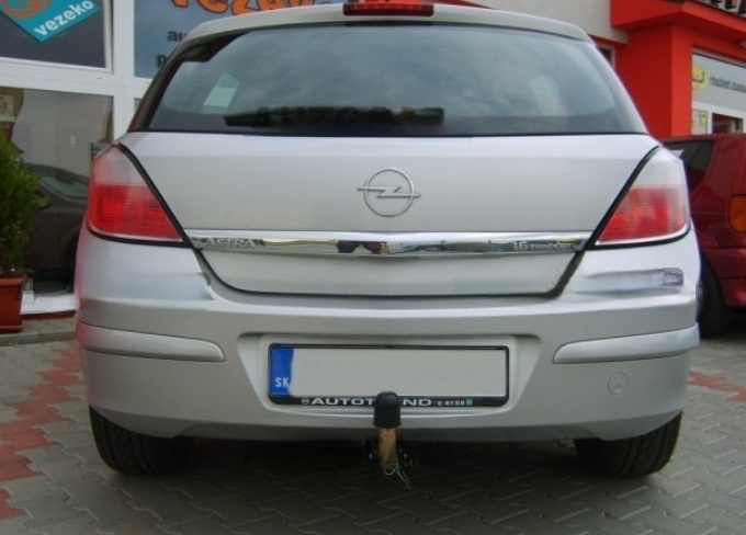 Carlig remorcare Opel Astra H htb 2004 - 2011 demontabil automat cu maneta marca Autohak [3]