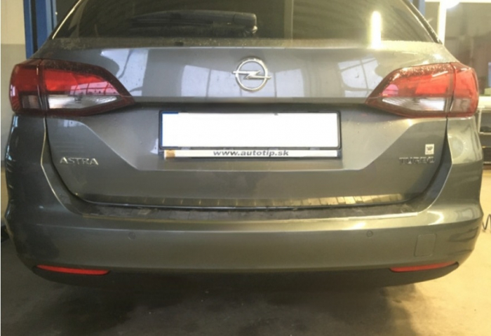 Carlig remorcare Opel Astra K combi 2015 - 2021 demontabil automat vertical marca Autohak [7]