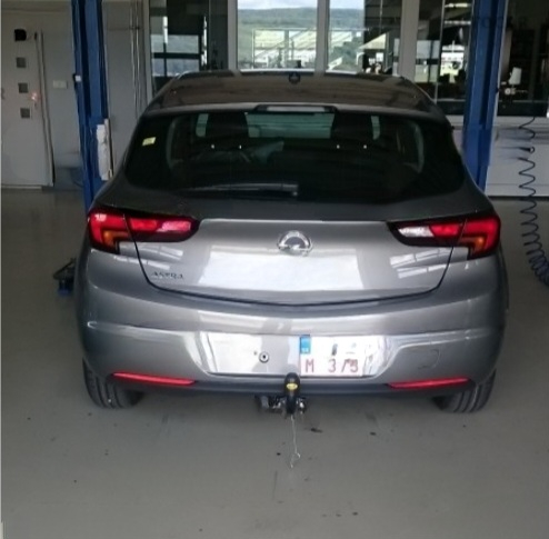 Carlig remorcare Opel Astra K htb 2015 - 2021 demontabil automat cu maneta marca Autohak [3]