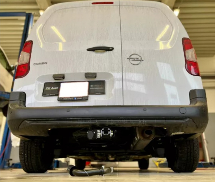 Carlig remorcare Opel Combo dupa 2018 demontabil automat cu maneta marca Autohak [5]