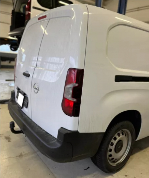 Carlig remorcare Opel Combo dupa 2018 demontabil automat cu maneta marca Autohak [6]