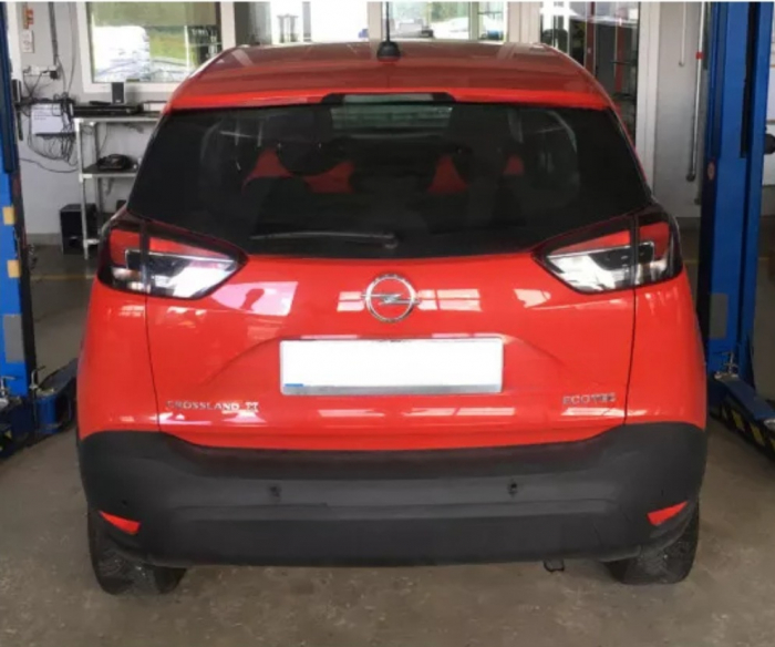 Carlig remorcare Opel Crossland X dupa 2017 demontabil automat vertical marca Autohak [9]