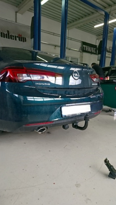 Carlig remorcare Opel Insignia 5 usi dupa 2017 demontabil automat vertical marca Autohak [5]