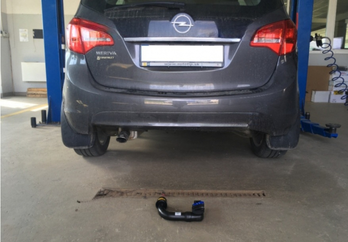 Carlig remorcare Opel Meriva dupa 2010 demontabil automat vertical marca Autohak [10]